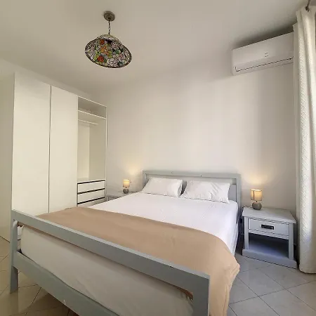 Apartment Nestor&jeeves - Jacaranda - Carre D Or, Proche Nice